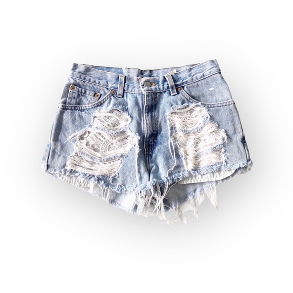 LF Furst of a Kind ★ Upcycled Vintage Levi's® ★ Lace Cut Off Denim Jeans Shorts - Picture 3 of 16